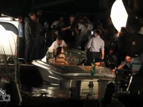 Twilight BREAKING DAWN Intimate Scene Robert Pattinson and Kristen Stewart