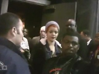 Rihanna NOT DATING Colin Farrell !