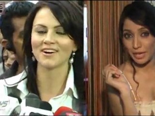 Bollywood Actresses in Hottest CHOLIS