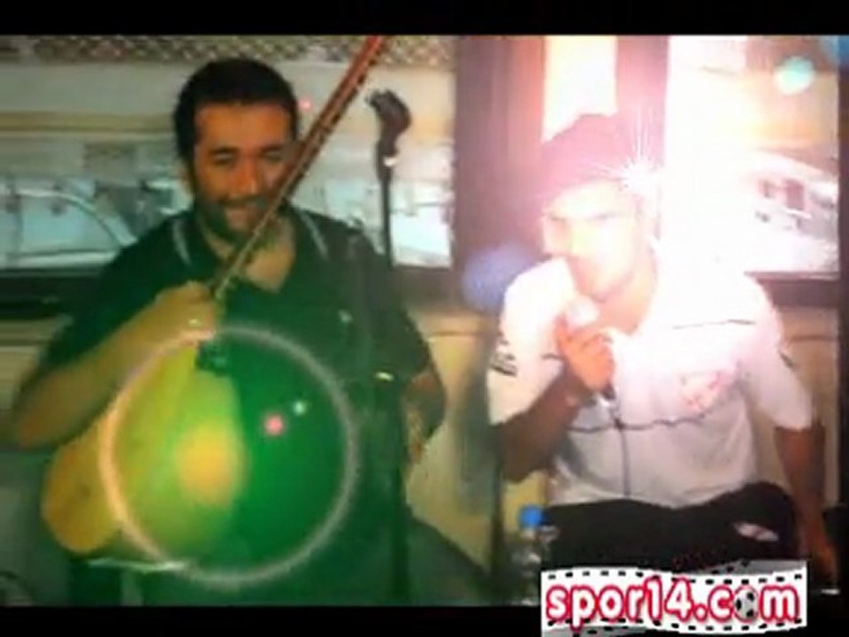 Vedat Budak'tan mini konser