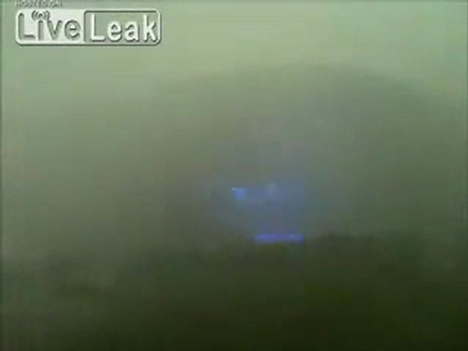 Sturmkatastrophe am Annual belgischen Pop Music Festival -2 -