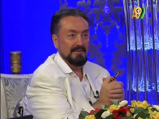 Flaş! Adnan Oktar Rus konuğunu hem tavşana hem civcive benzetti