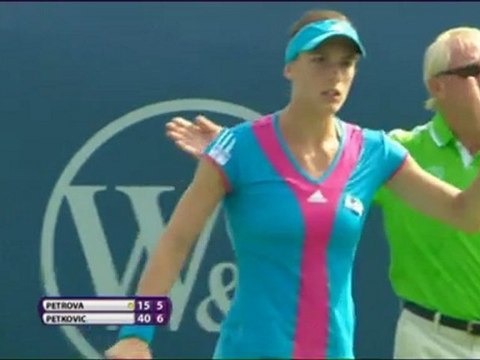 Petkovic shuffles into the semi's
