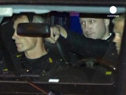 Norway massacre survivors return to island