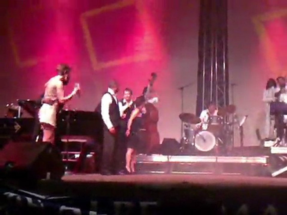 CAB  CALLOWAY.....COTTON  CLUB......"  UN FINAL...TRES  SWING  " !  ( VILLENEUVE LOUBET  le 19 08 2011 )