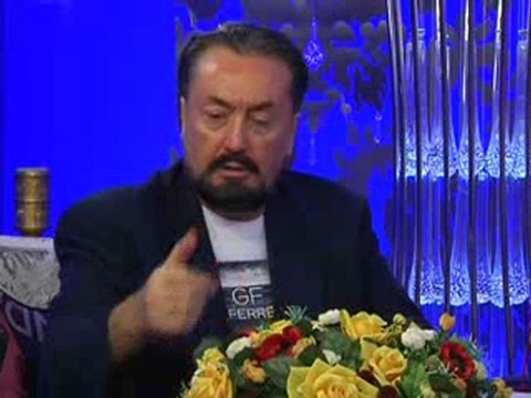 İslam aleminde akan kanın durması için tüm Müslümanların gayret etmesi gerekiyor.