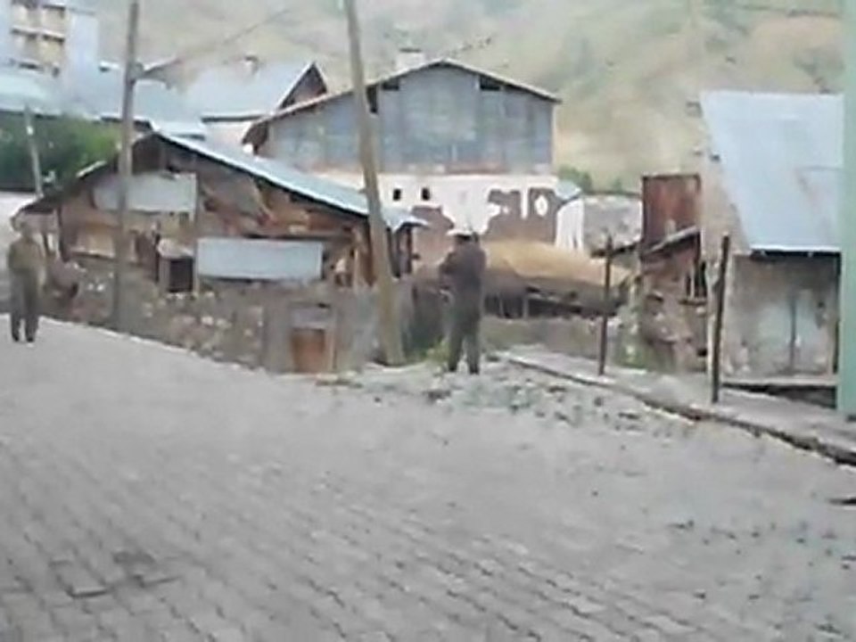 ARABA SÜRÜŞ DERSİ ÖZERDEM ÜCRETSİZ VİDEO SELÇUK AKBAŞ