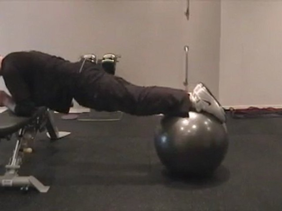 Beach Ball Knee Tucks