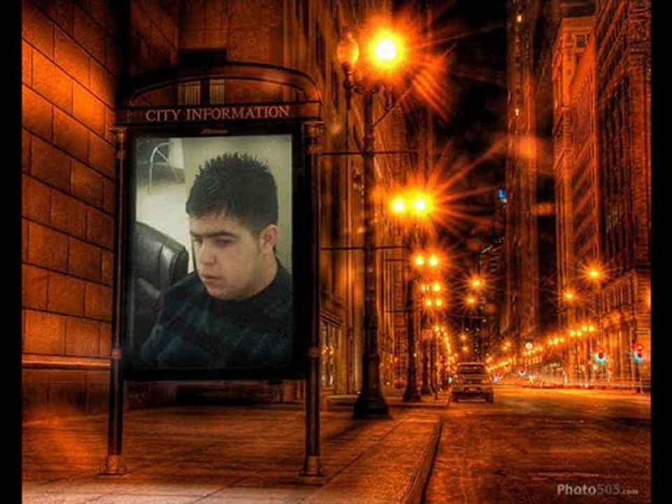 ona  söyleyin dönsün artık bana      seni seni seviyorum ayşegül