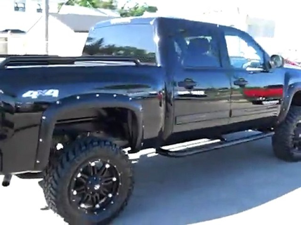 Lifted 2010 Chevrolet Silverado Regina, SK USED TRUCK DEALER Saskatoon finance loans