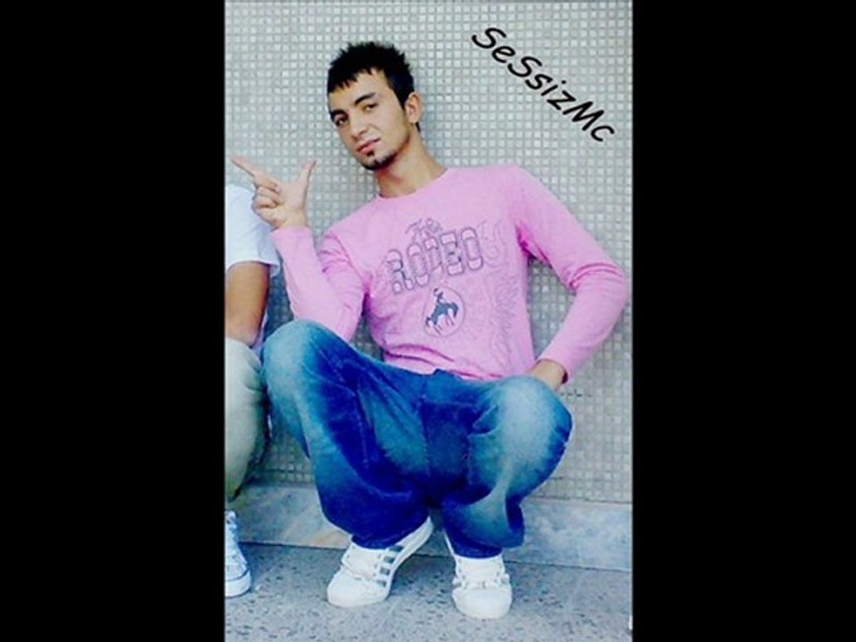 Dj Erkan Ft. Dj Gökçe & Sessiz Mc - Sar Felaketini