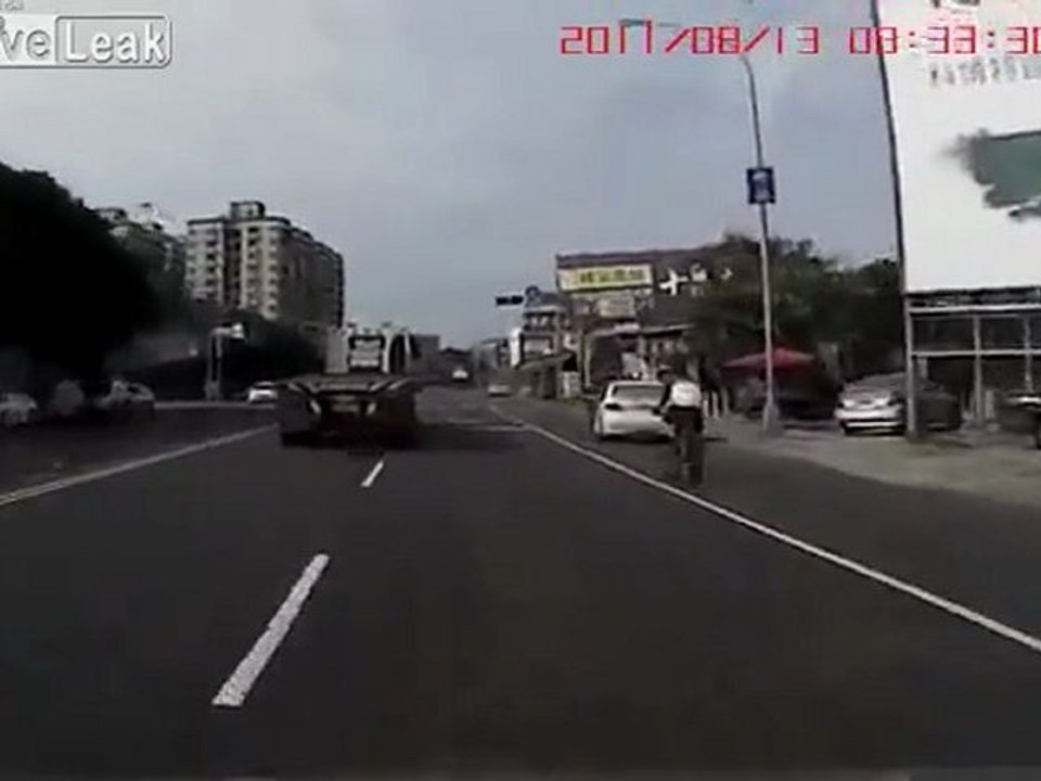 Truck hinten endete Auto