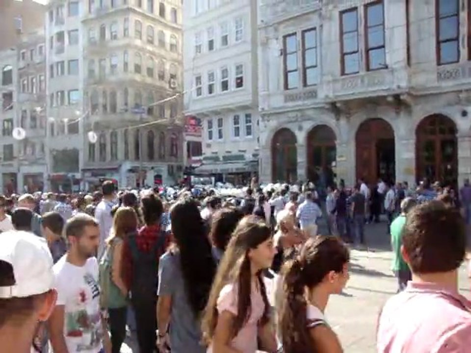 Taksim TERoRE LANET YURUSU Arbade