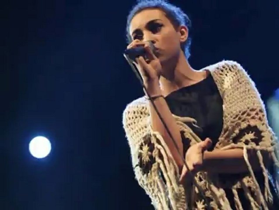 (audio) Camélia Jordana "Banm Kalou Banm" @ Saint-Pierre (île de La Réunion)