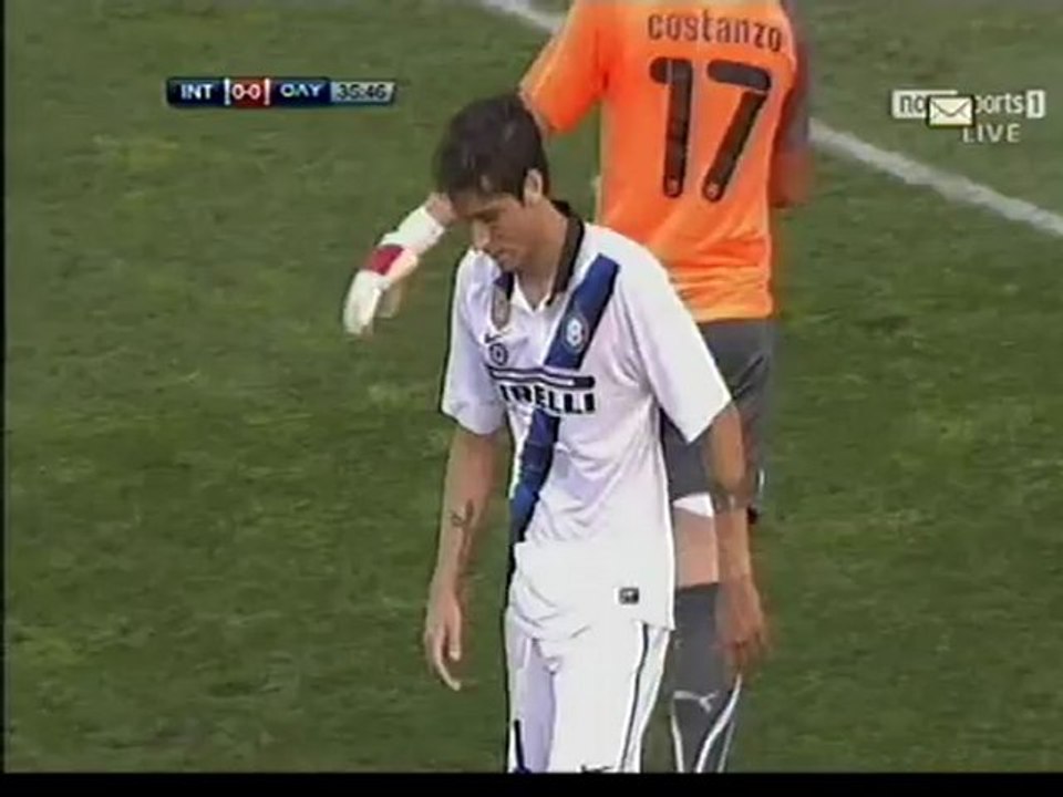 Inter vs. Olympiacos / Alvarez