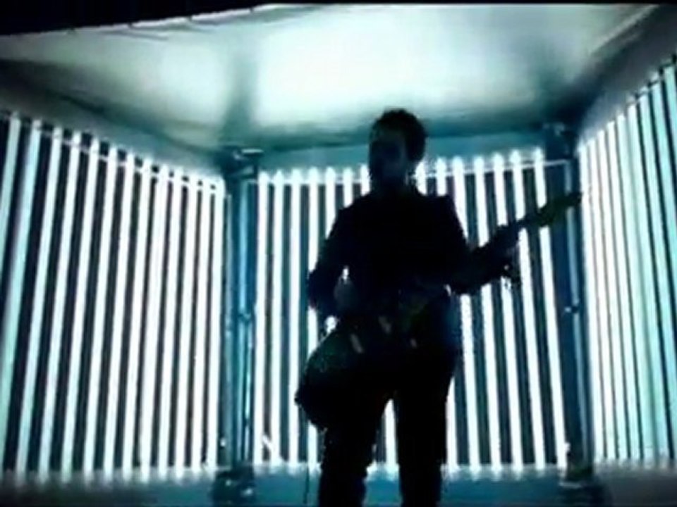 Emre Aydın - Tam Dört Yıl Olmuş Dün (Video Klip 2011)