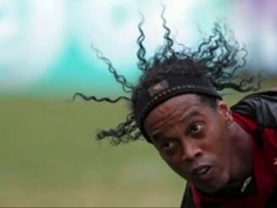 Ronaldinho Incredible Freekick Goal of the Year