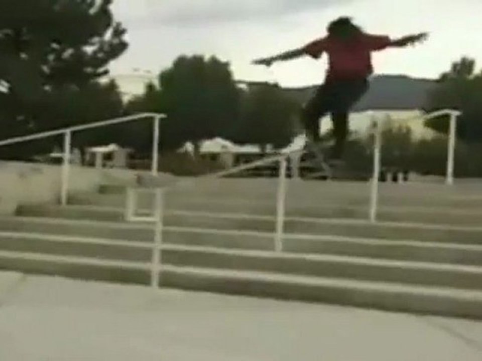 Skateboard Grind FAIL