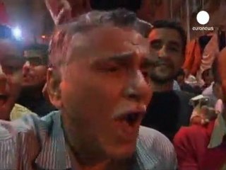 Khadafi tombe et la joie envahit Benghazi et Misrata