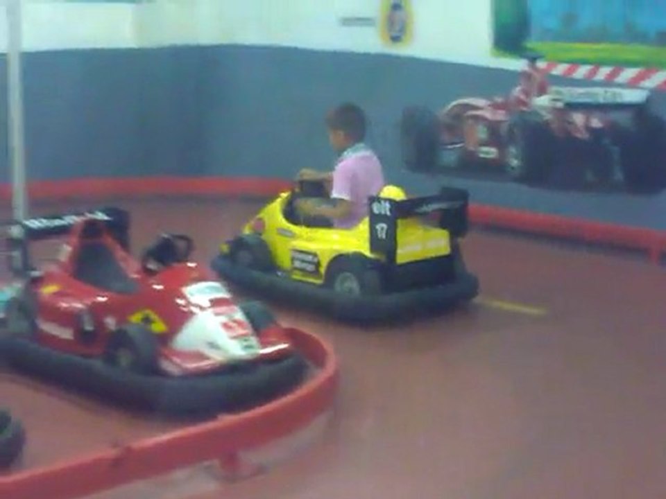 emircan çağlar araba yarışı-yavaş araç sürüşü