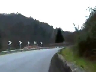 Two Military Jets Escort a UFO(strangeworlds.at.ua)