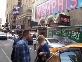 Lohan klagt gegen Pitbull