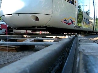 Aiguillage « californien » à la station Rebufer sur la Ligne T2 du réseau TCL #2