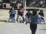 boludas corriendo carrera de triciclos 2 (largada)