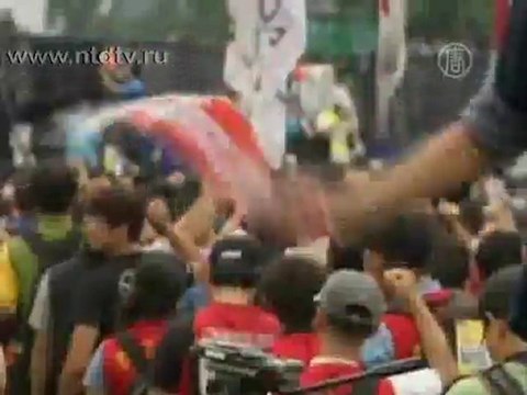 5000 южнокорейских рабочих вышли на митинг