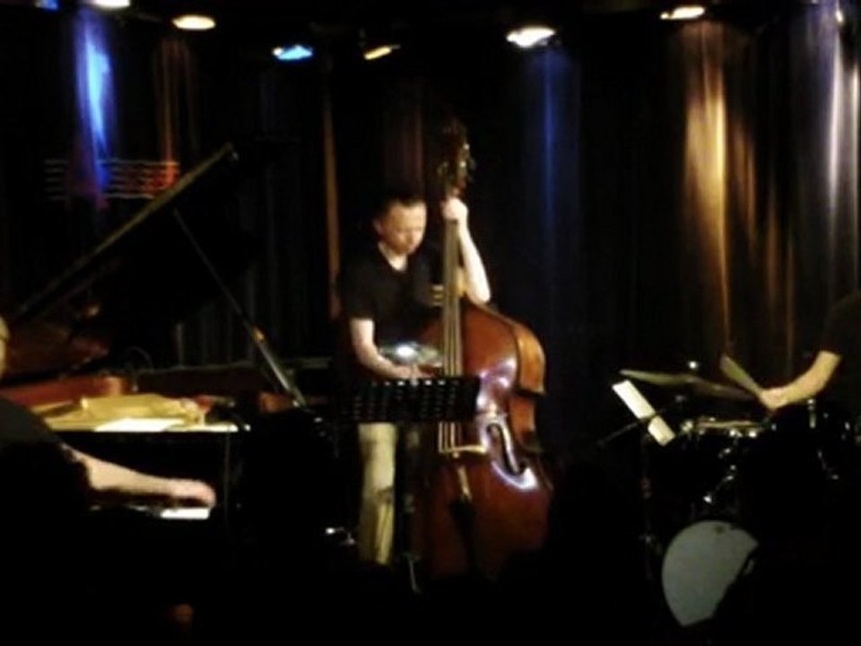 andreas schmidt (p) + sebastian merk (drums) + johannes fink (bass) @ a-trane AUGUST 2011