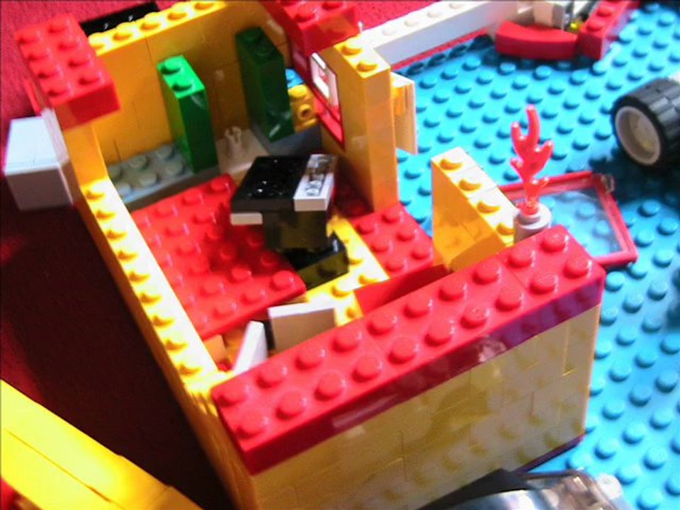 Brickfilm Lego City Vs Aliens 1