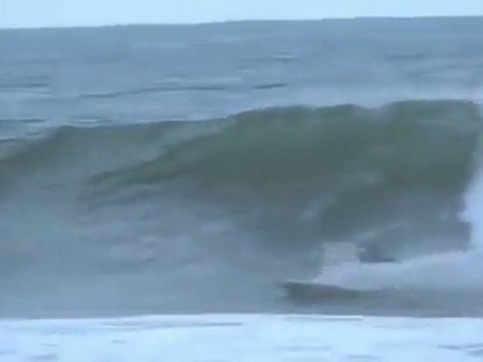 Kelly Slater warming up for the 2011 Billabong Rio Pro