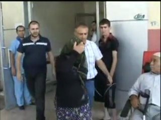 230811_GAZIANTEP_DUL_KADININ_COCUKLARI_GELINCE_PENCEREDEN_ATLADI_AC-LOGOLU-