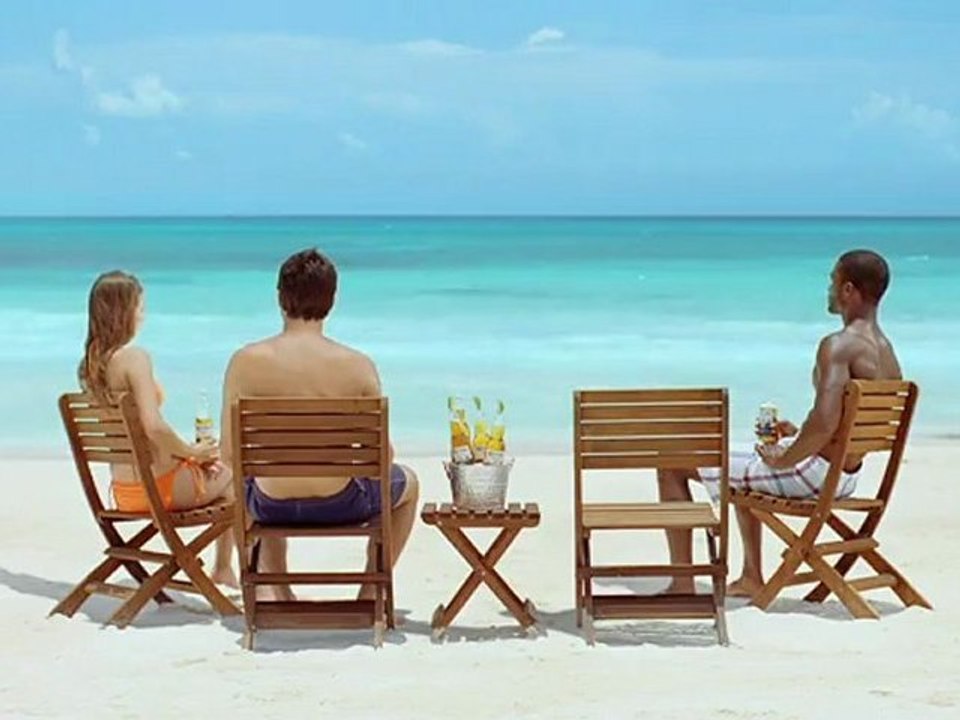 Corona "Find your beach"