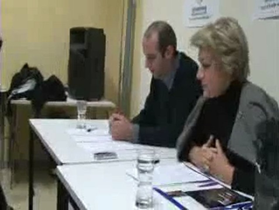 Semaine de la Pop Philosophie, extrait de la conférence "Le fait divers entre contingence et nécessité", avec Françoise Gaillard et Phillippe Pujol.