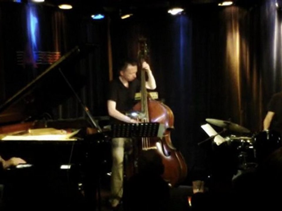 andreas schmidt (p) + sebastian merk (drums) + johannes fink (bass) @ a-trane AUGUST 2011