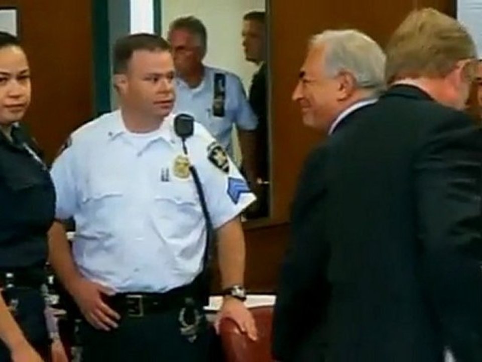 Judge dismisses charges against DSK