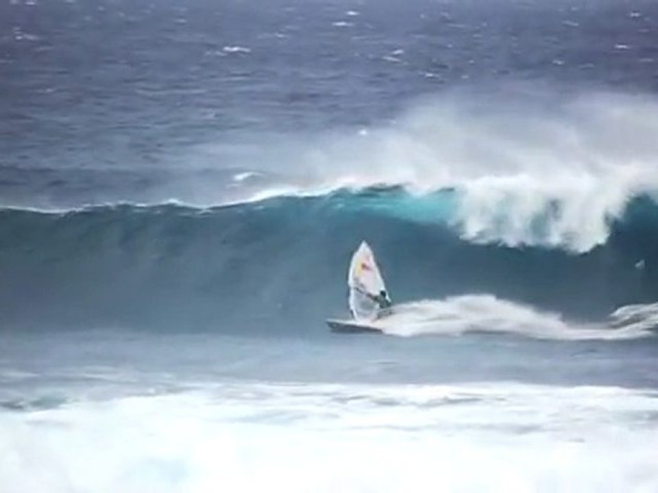 Maui Slow Motion Moves