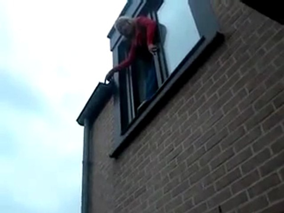 Mom wird das Trampolin