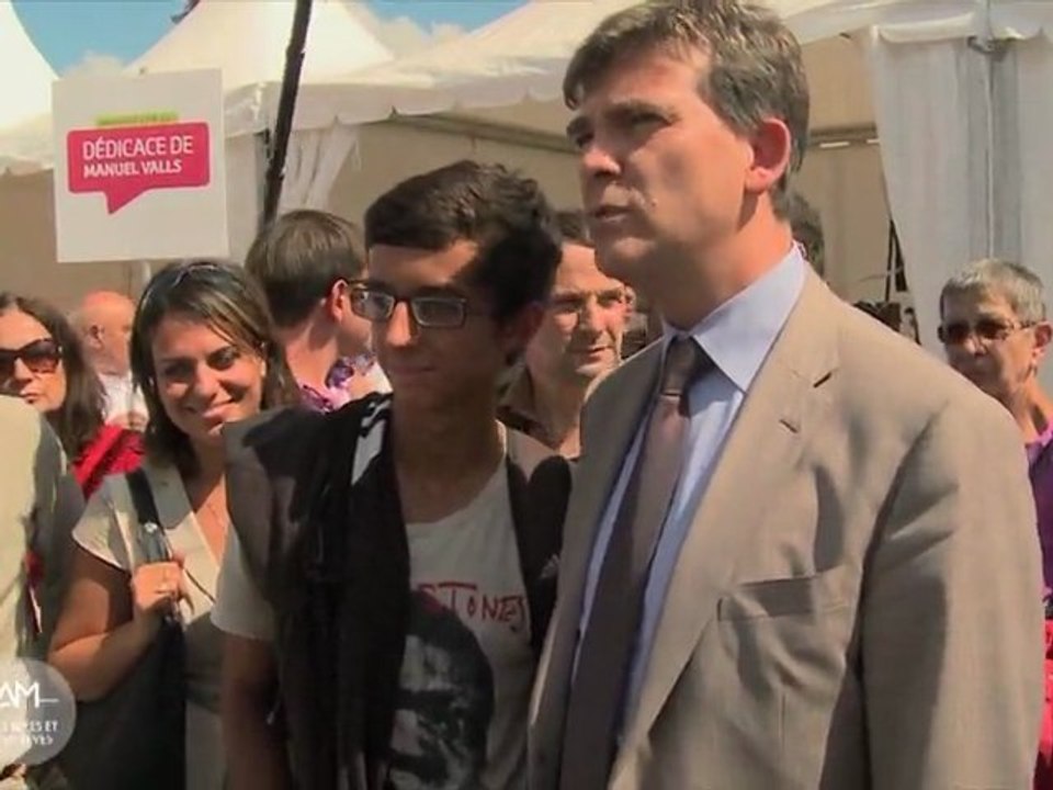Arrivée à La Rochelle d'Arnaud Montebourg pour l'ouverture de l'université d'été du PS