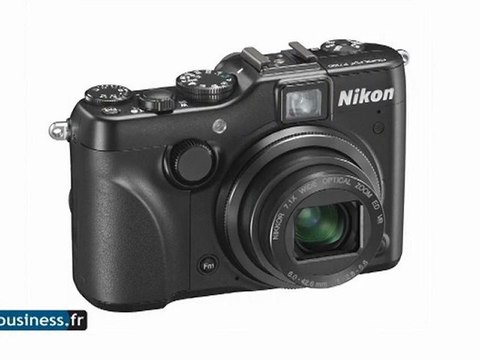 Nikon Coolpix P7100, un P7000 à écran orientable