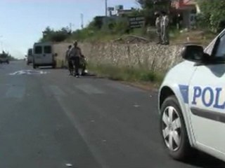 MİNİBÜS MOTOSİKLETE ÇARPTI 1 KİŞİ HAYATINI KAYBETTİ