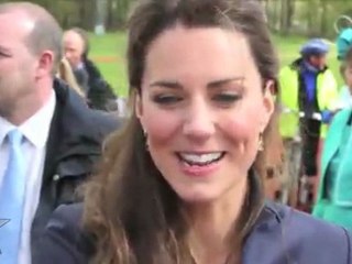 Kate Middleton and Prince William in PUBLIC before WEDDING!