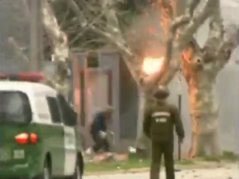 Chilean workers clash with police