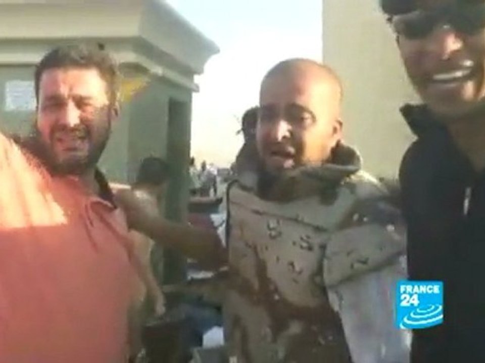 Libya - Tripoli celebrates fall of Gaddafi compound