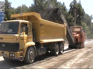 Burdur Belediyesinin Asfalt Çalışmaları Hız Kesmiyor