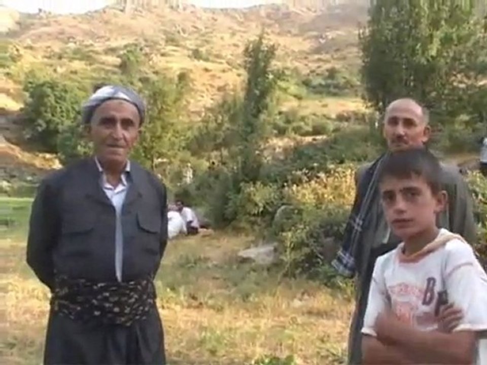 Canlı kalkan eylemi 3.gününde