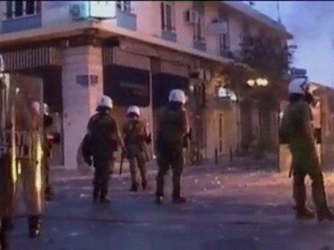 Riots as Olympiakos Volou and Kavala are relegated