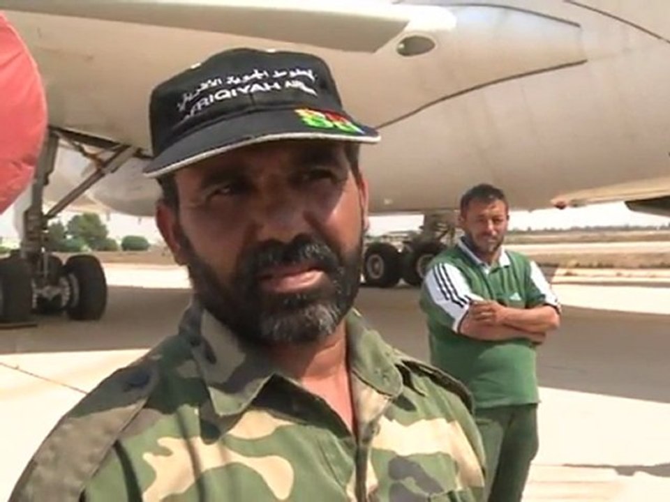 Aeroporto de Tripoli nas mãos dos rebeldes