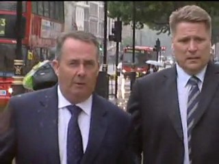 Gaddafi 'hunted by elite soldiers'